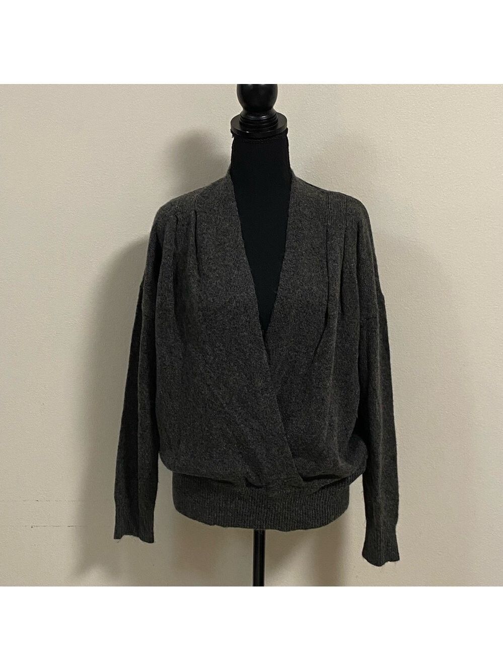ASTR The Label Sweater Women’s Size Large Charcoal Wool blend Pleated Wrap Top